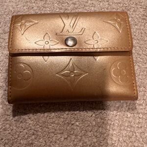 Louis Vuitton Beige Vernis Mat Ludlow Compact Wallet